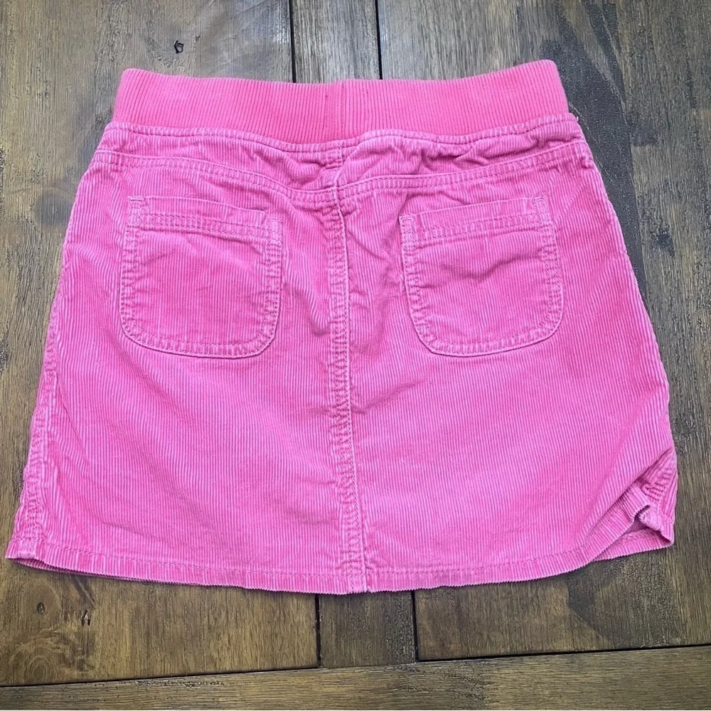 Girls Mini Boden pink corduroy skirt with flowers. Size 9-10. - Picture 3 of 6
